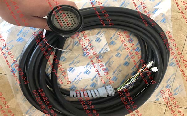 OTC機器人示教器8米電纜L9241F00